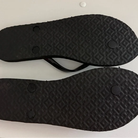 Tory Burch Gemini Link Flip Flops - Picture 4 of 4